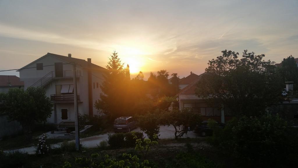 Apartments Dano Sukošan Buitenkant foto