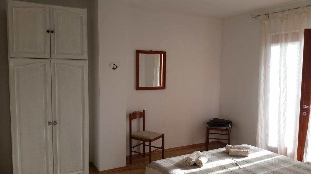 Apartments Dano Sukošan Kamer foto